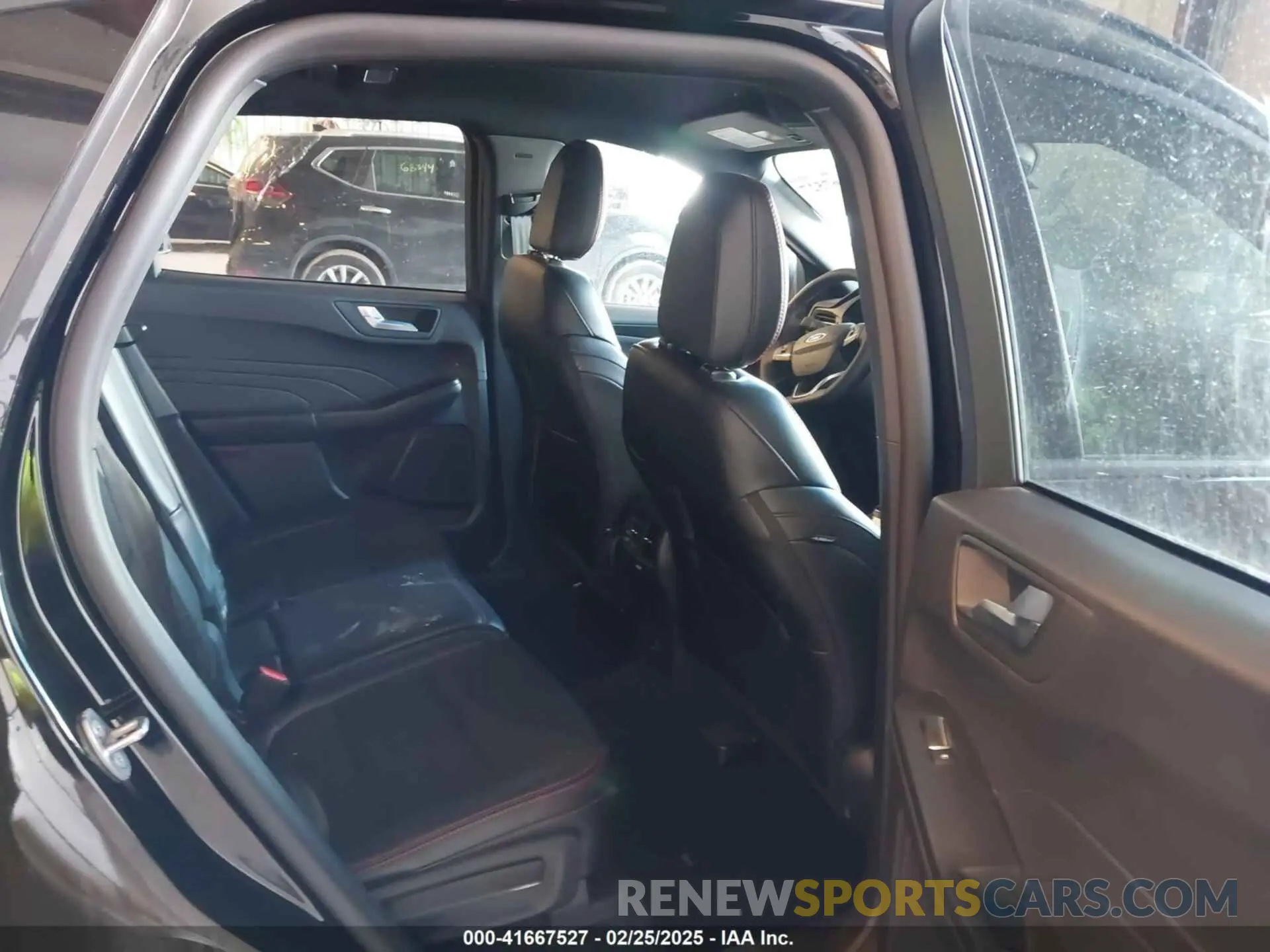 8 fotografías del automóvil dañado 1FMCU9MNXRUB60884 FORD ESCAPE 2024