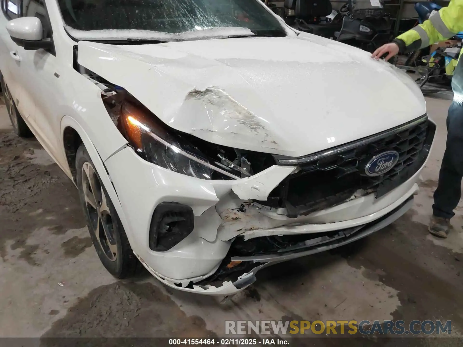 6 fotografías del automóvil dañado 1FMCU9NA7RUA40276 FORD ESCAPE 2024