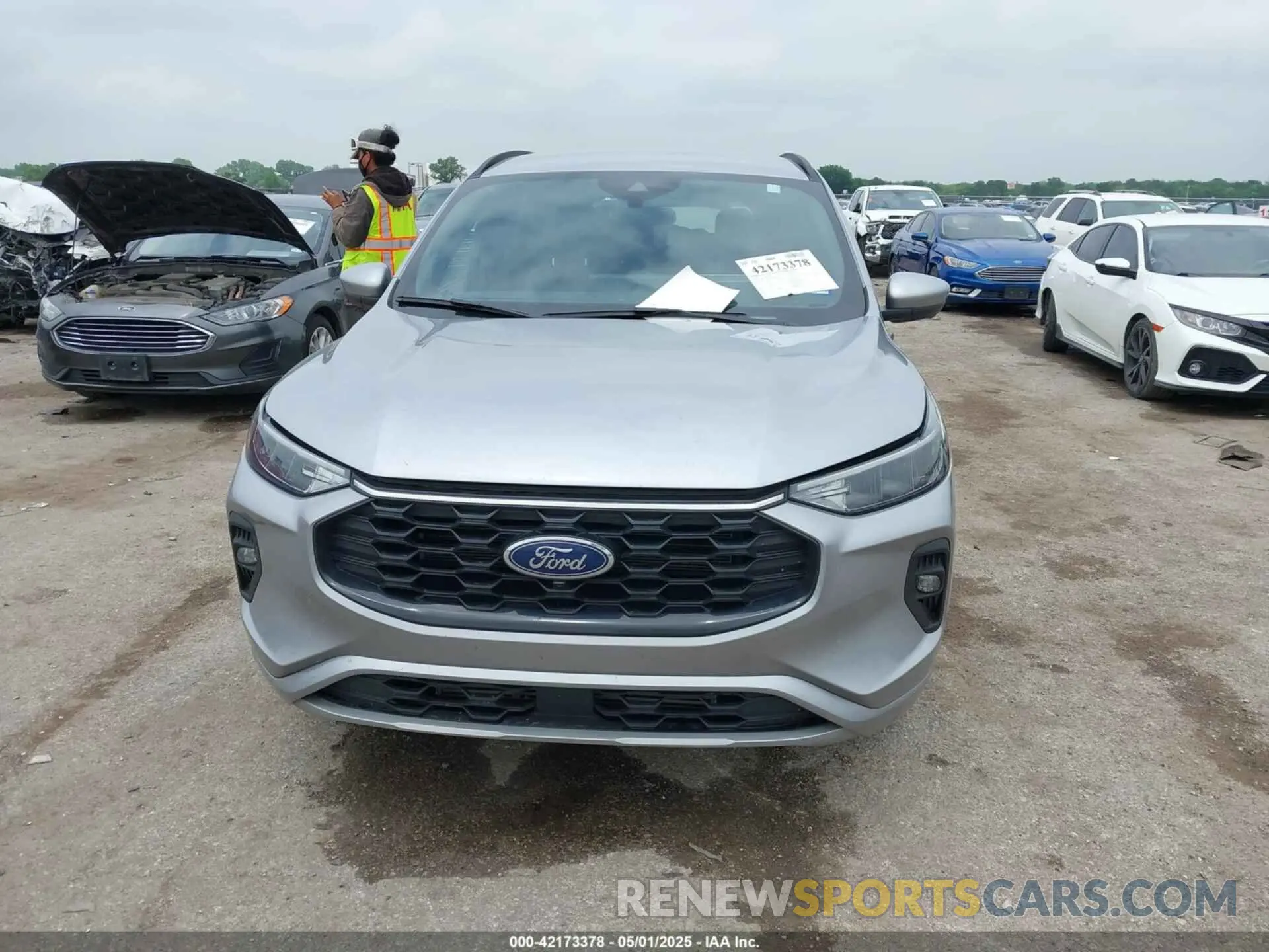 12 fotografías del automóvil dañado 1FMCU9NA9RUB47765 FORD ESCAPE 2024