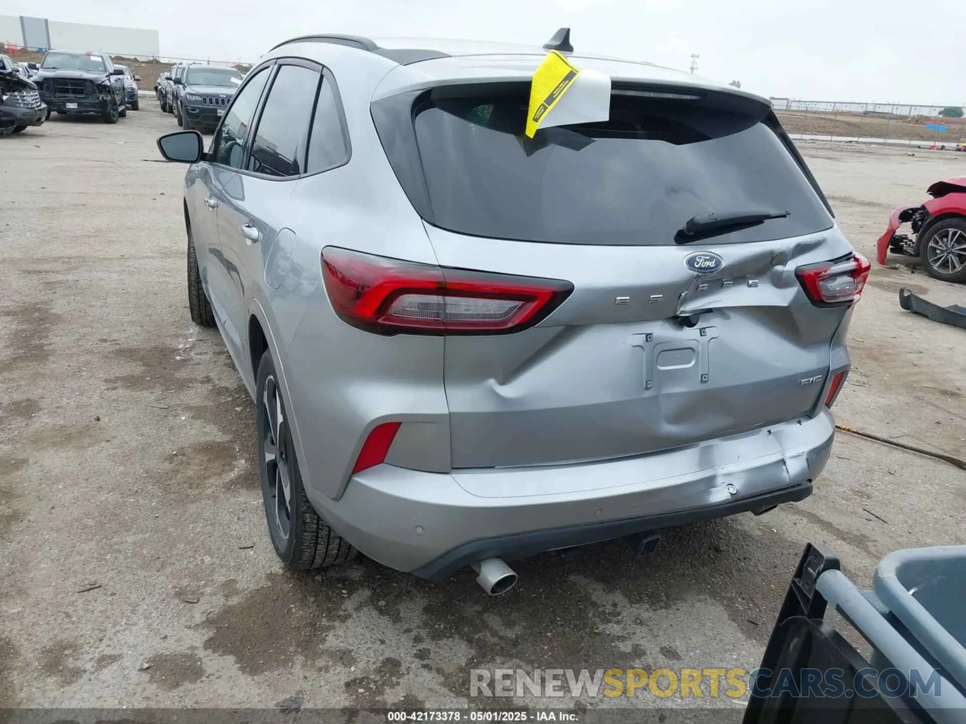3 fotografías del automóvil dañado 1FMCU9NA9RUB47765 FORD ESCAPE 2024