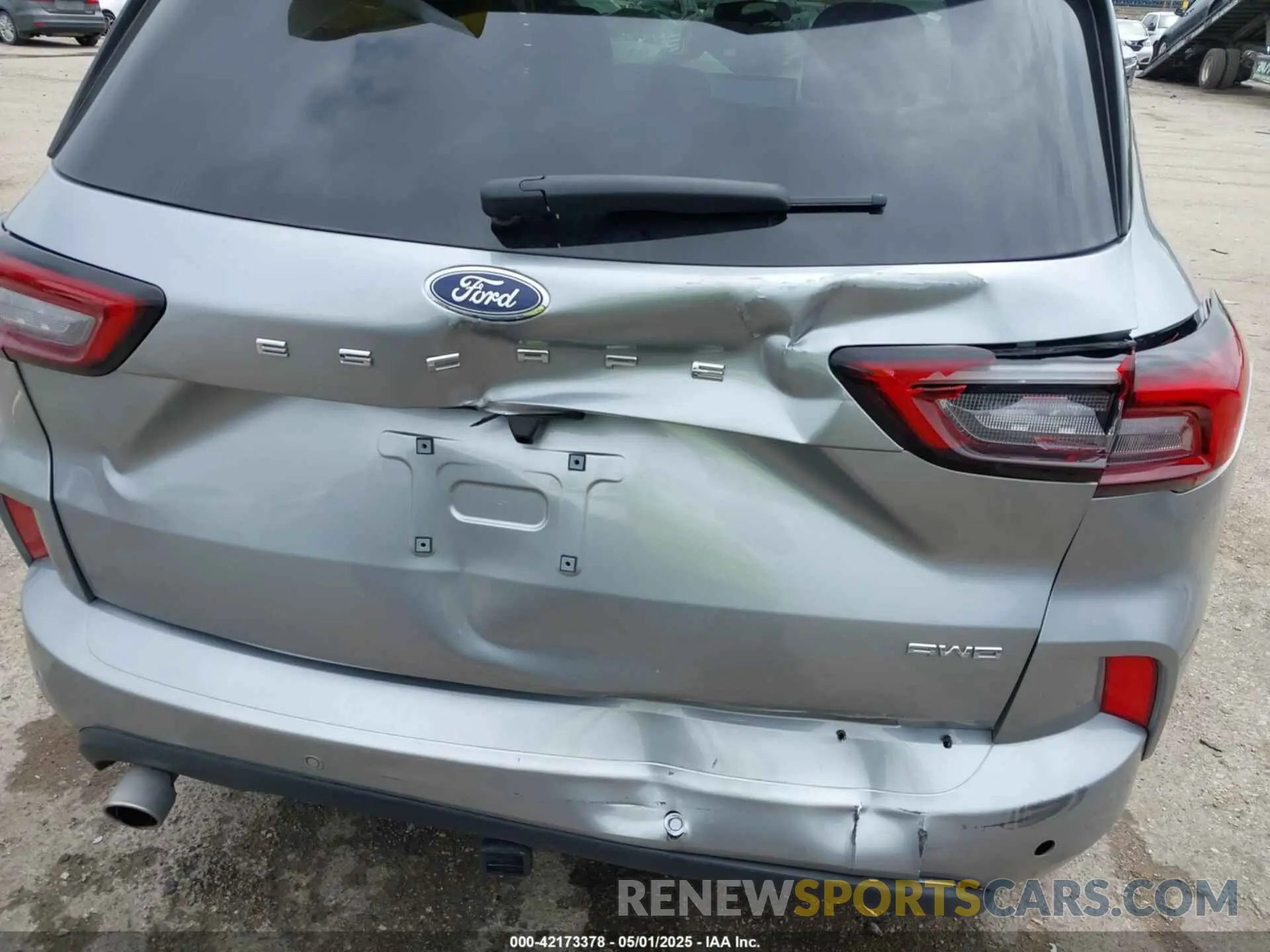 6 fotografías del automóvil dañado 1FMCU9NA9RUB47765 FORD ESCAPE 2024