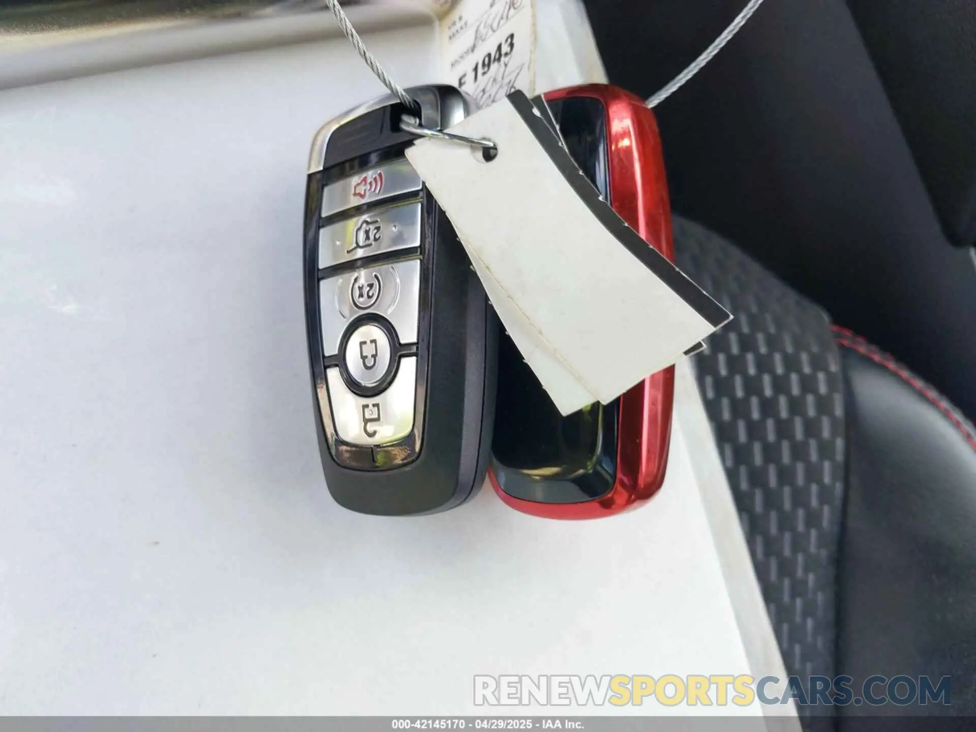 11 fotografías del automóvil dañado 1FMCU9NA9RUB60676 FORD ESCAPE 2024
