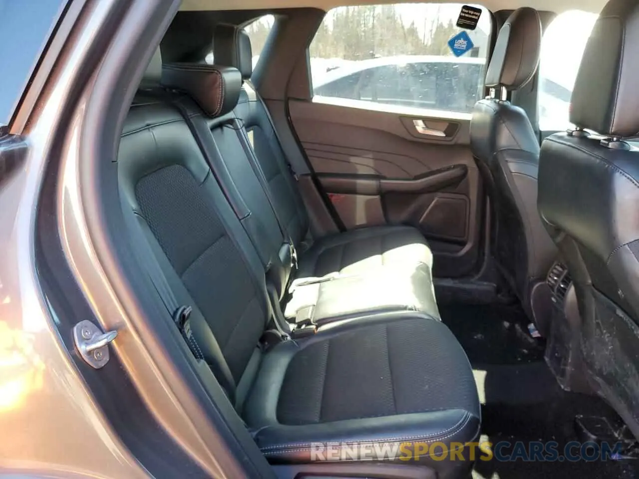 11 fotografías del automóvil dañado 1FMCU0E12SUA38906 FORD ESCAPE 2025