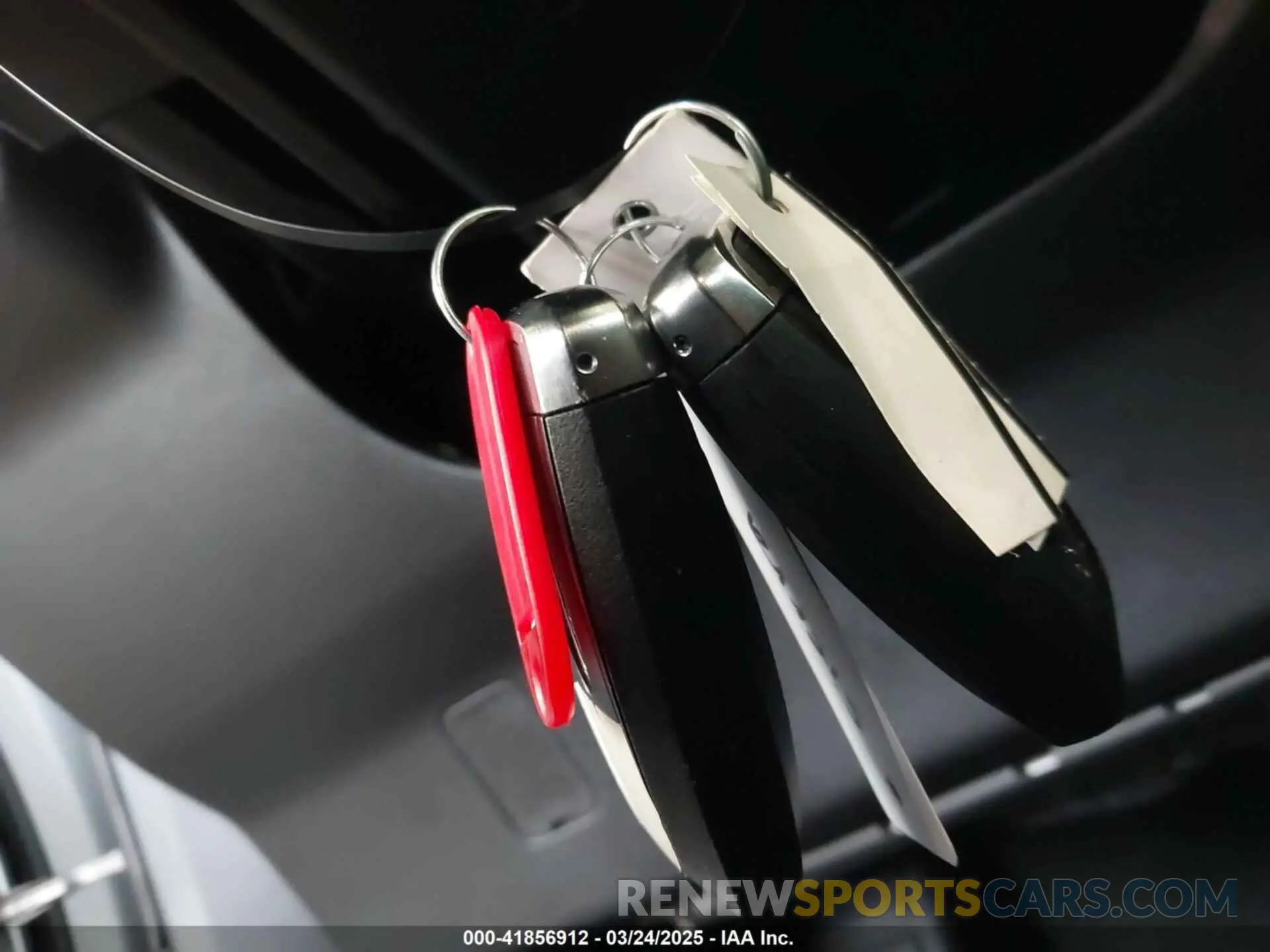 11 fotografías del automóvil dañado 1FMCU0GN7SUA01558 FORD ESCAPE 2025