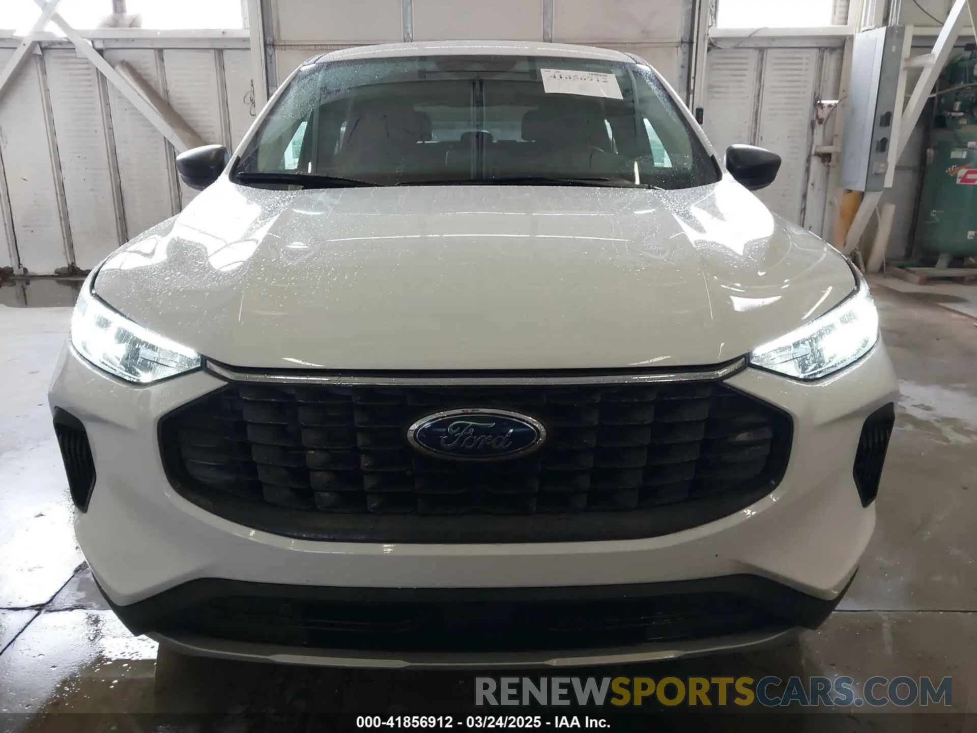 12 fotografías del automóvil dañado 1FMCU0GN7SUA01558 FORD ESCAPE 2025