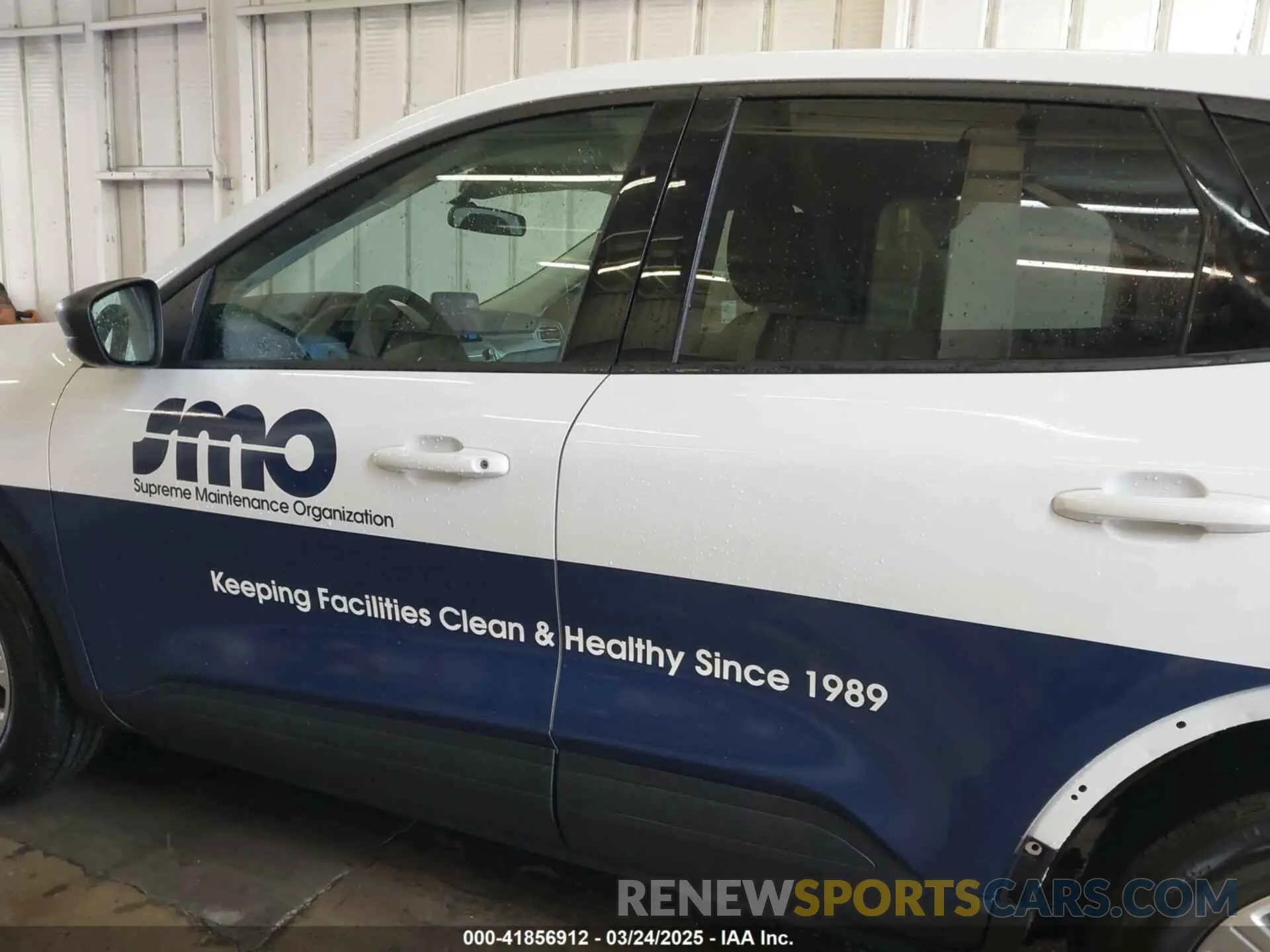 14 fotografías del automóvil dañado 1FMCU0GN7SUA01558 FORD ESCAPE 2025