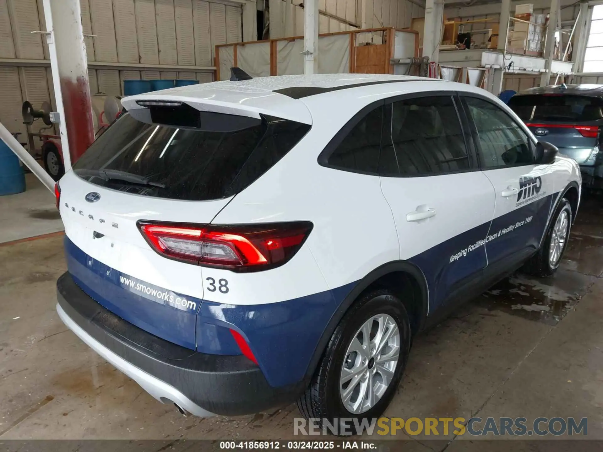 4 fotografías del automóvil dañado 1FMCU0GN7SUA01558 FORD ESCAPE 2025