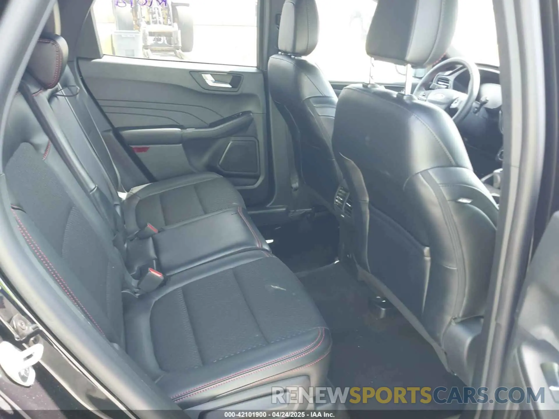 8 fotografías del automóvil dañado 1FMCU0MN1SUA09756 FORD ESCAPE 2025