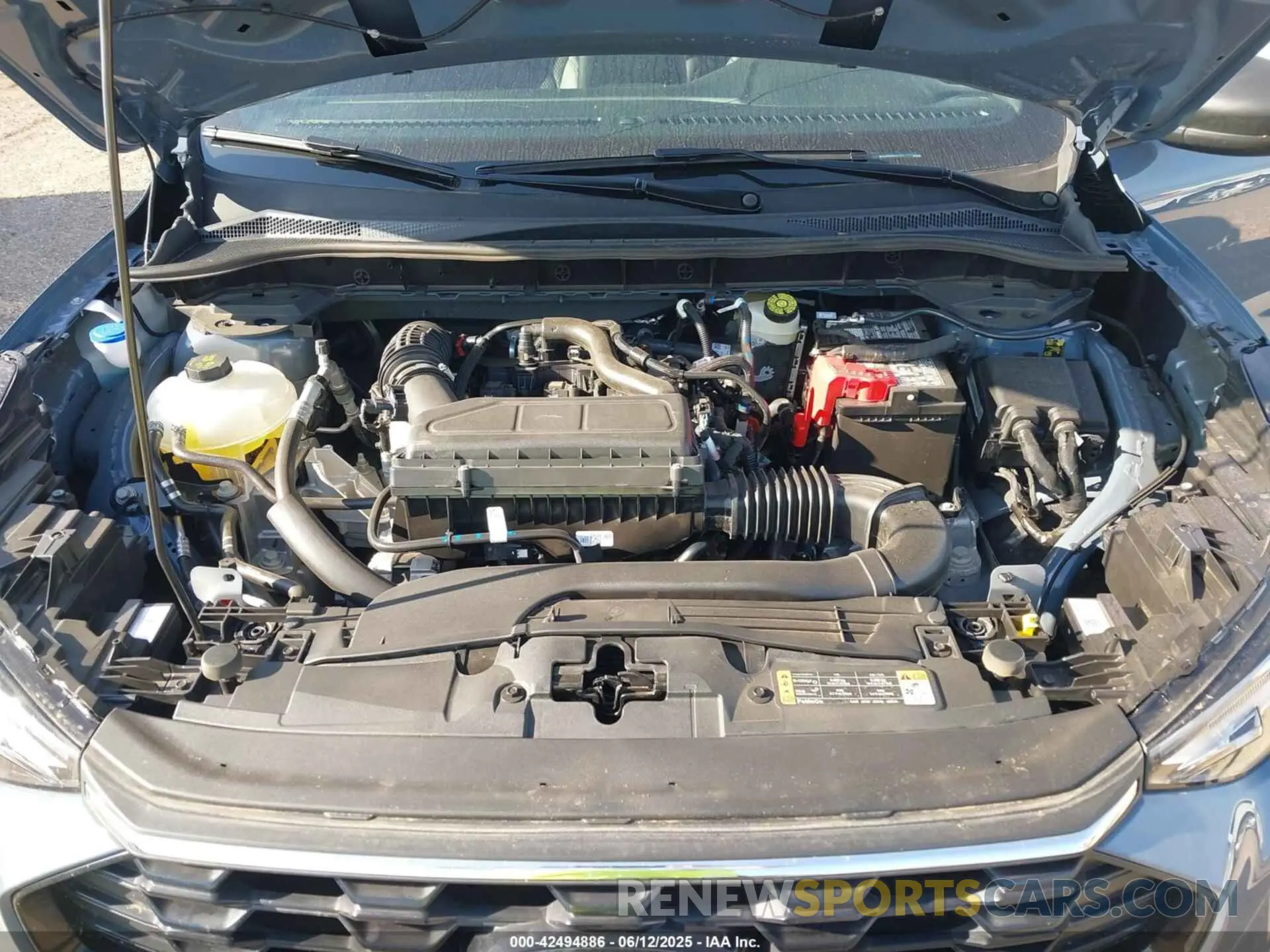 10 fotografías del automóvil dañado 1FMCU0MN8SUB01169 FORD ESCAPE 2025