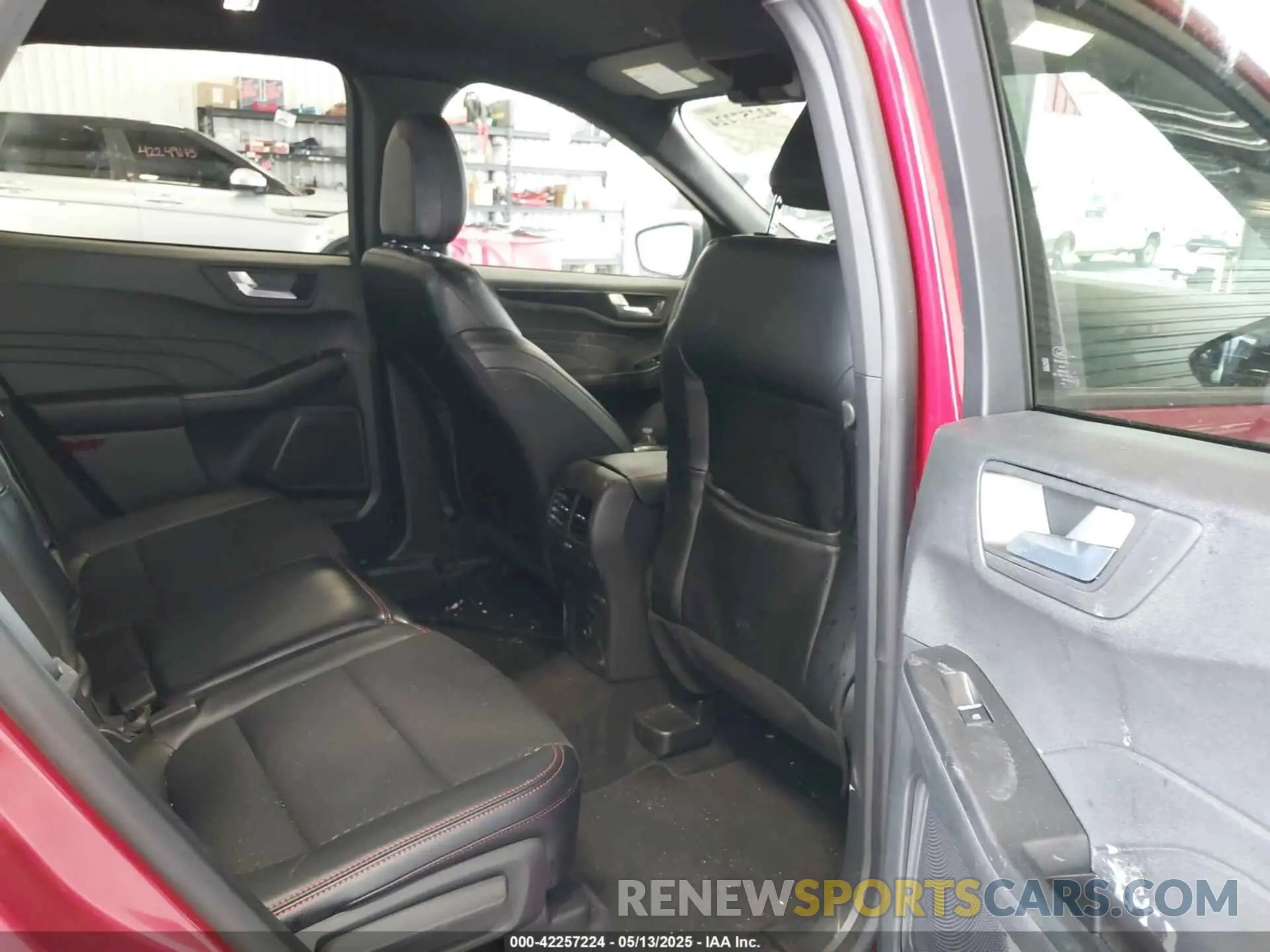 8 fotografías del automóvil dañado 1FMCU9MN3SUA10444 FORD ESCAPE 2025