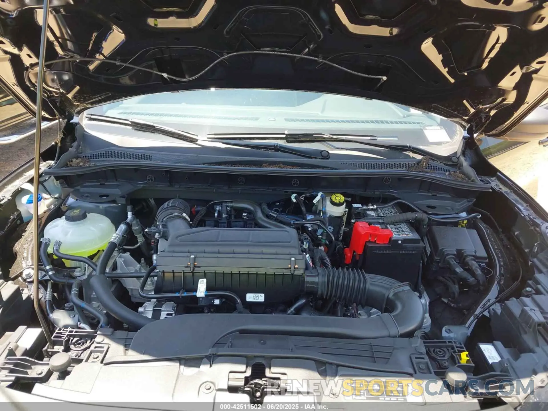 10 fotografías del automóvil dañado 1FMCU9MN8SUA34867 FORD ESCAPE 2025