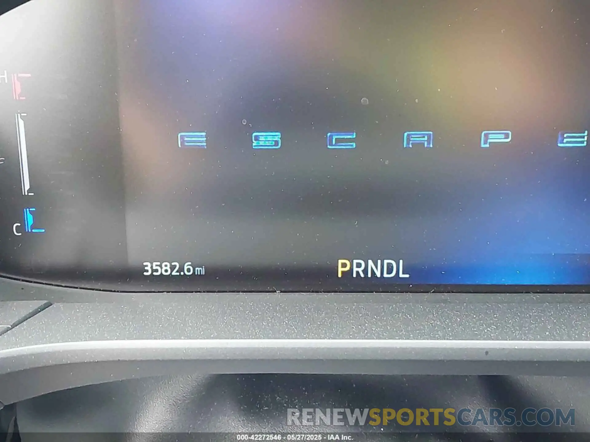 14 fotografías del automóvil dañado 1FMCU9NA0SUA43056 FORD ESCAPE 2025