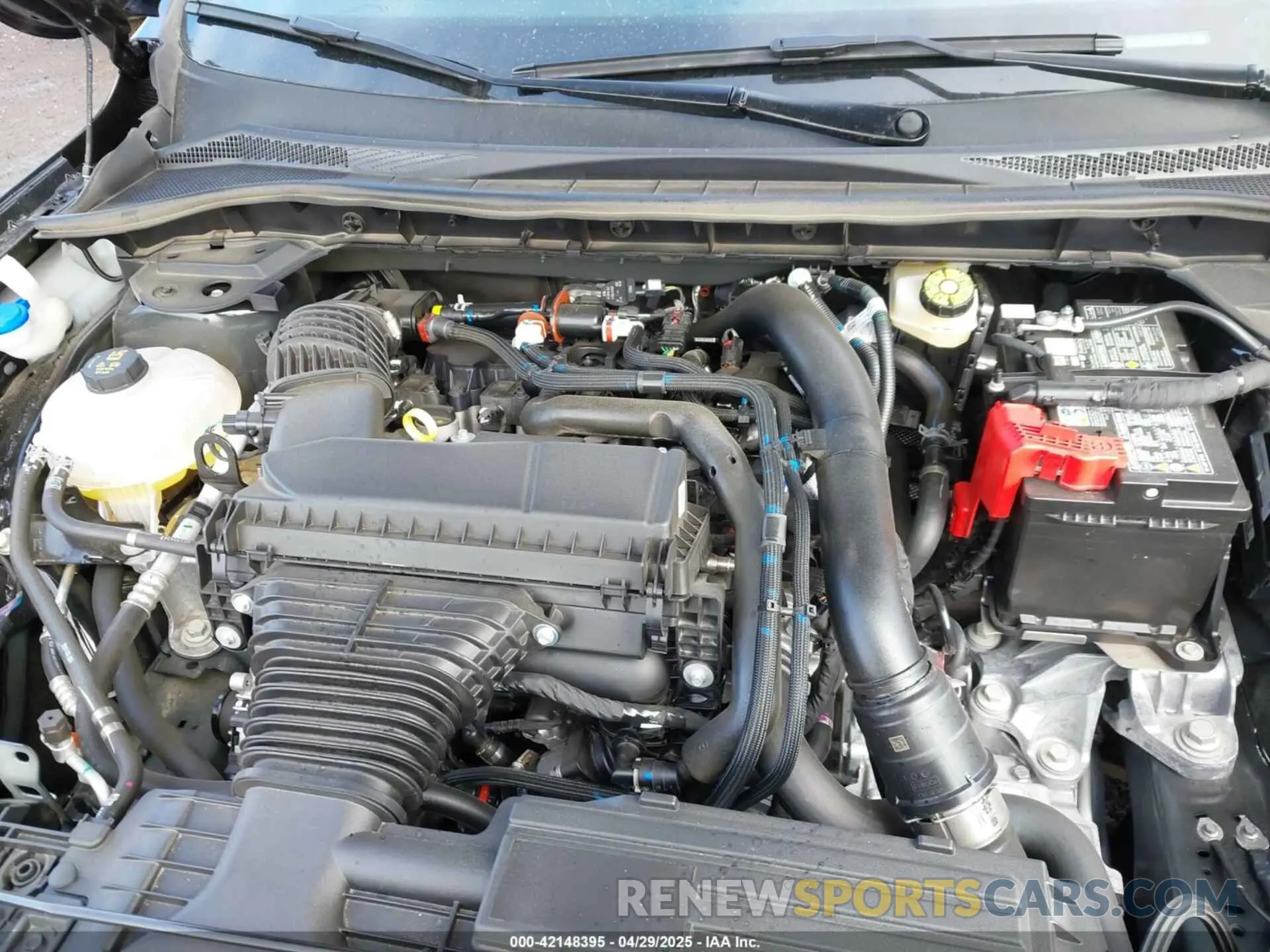 10 fotografías del automóvil dañado 1FMCU9NA5SUA44347 FORD ESCAPE 2025
