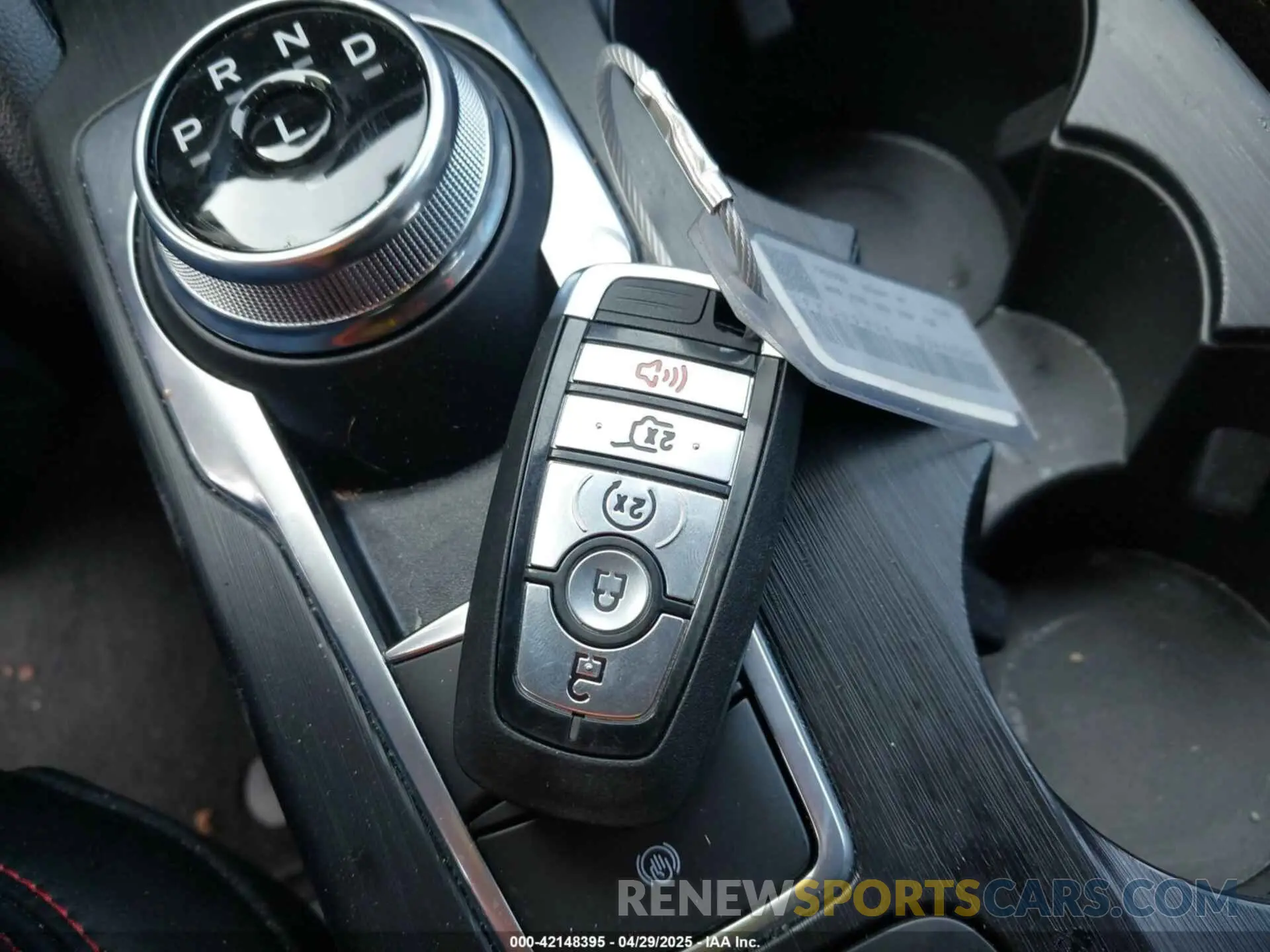 11 fotografías del automóvil dañado 1FMCU9NA5SUA44347 FORD ESCAPE 2025