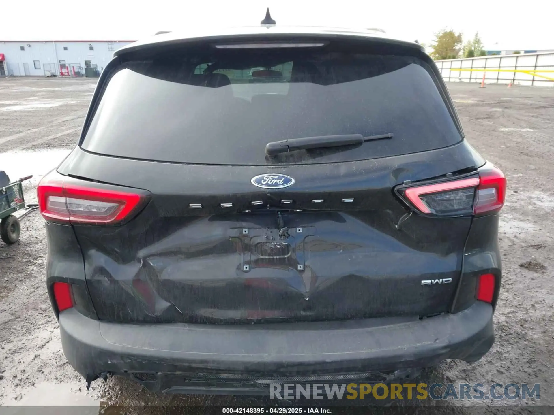 16 fotografías del automóvil dañado 1FMCU9NA5SUA44347 FORD ESCAPE 2025
