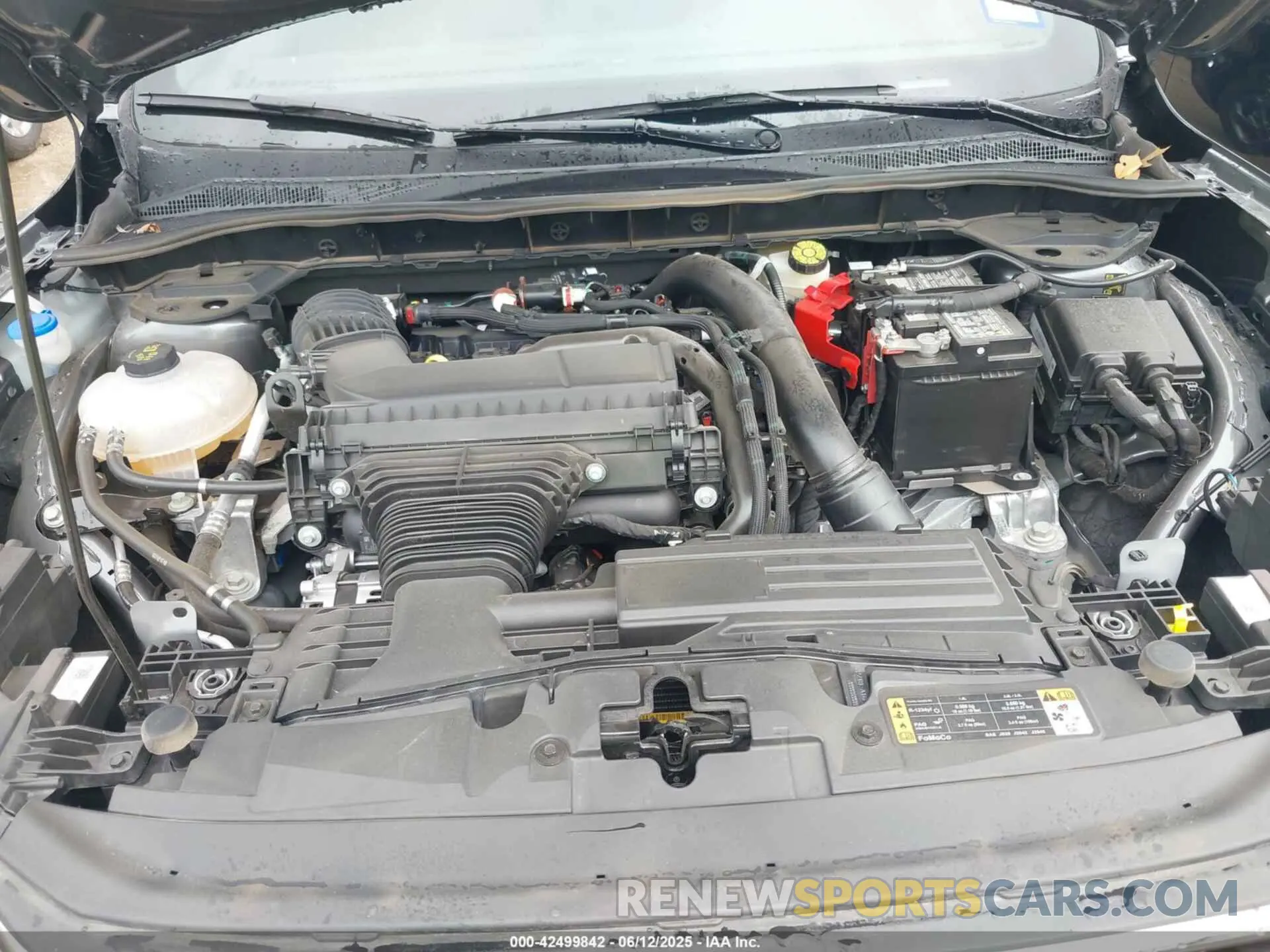 10 fotografías del automóvil dañado 1FMCU9NA9SUA41595 FORD ESCAPE 2025