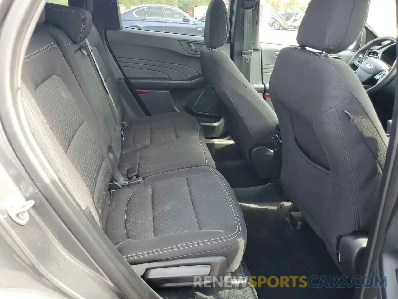10 fotografías del automóvil dañado 1FMCU0GN0PUA69031 FORD ESCAPE ACT 2023