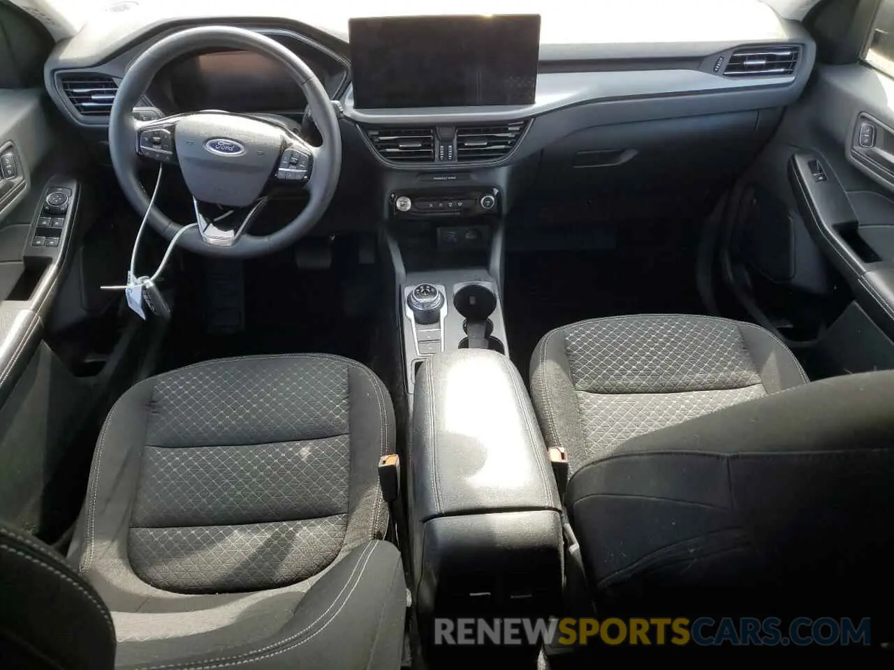8 fotografías del automóvil dañado 1FMCU0GN0PUA69031 FORD ESCAPE ACT 2023