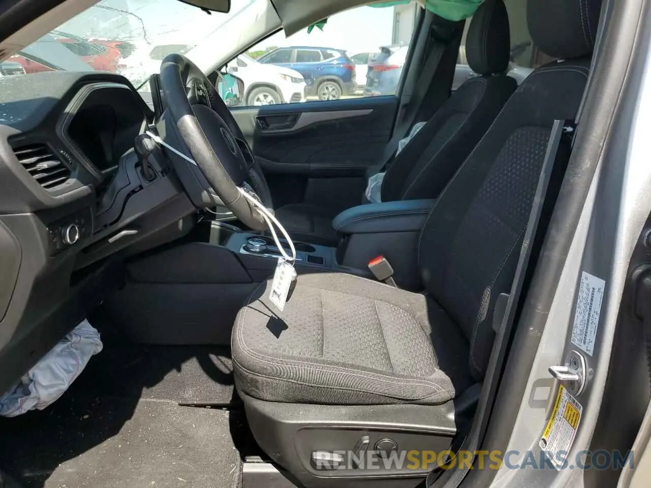 7 fotografías del automóvil dañado 1FMCU0GN2PUA04312 FORD ESCAPE ACT 2023