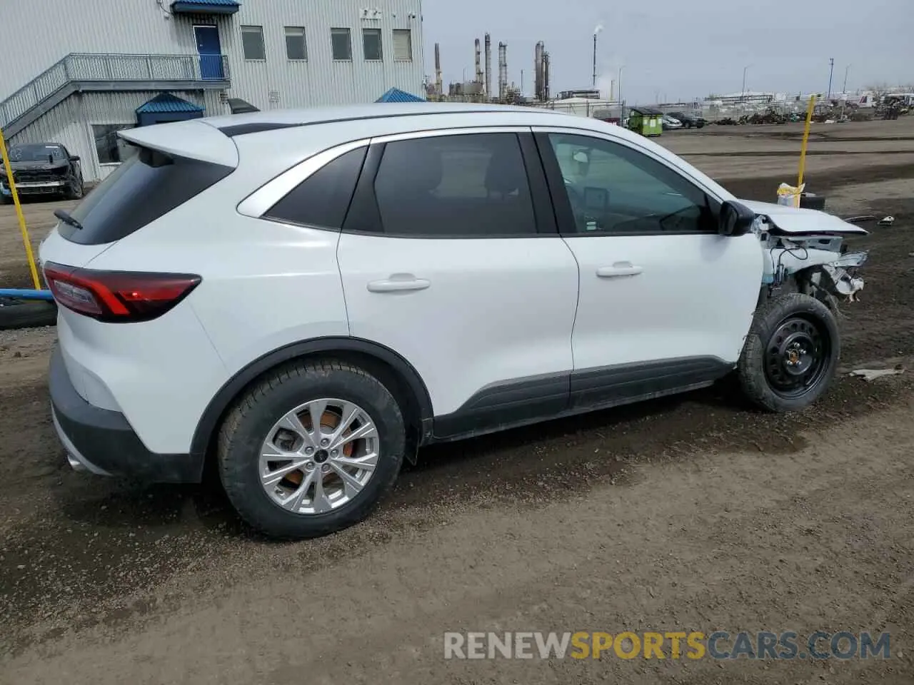 3 fotografías del automóvil dañado 1FMCU0GN7PUA59239 FORD ESCAPE ACT 2023