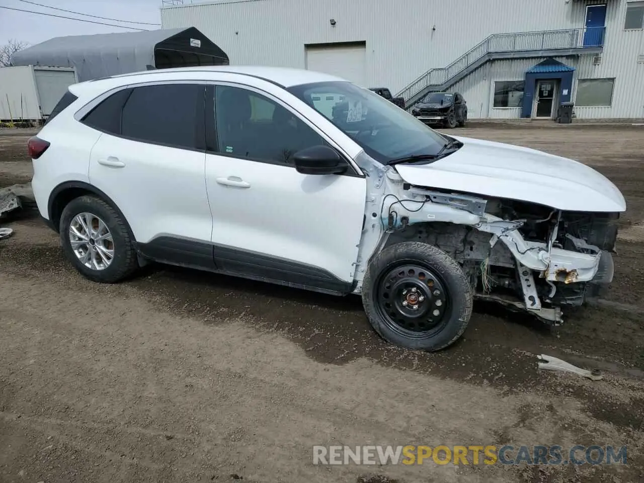 4 fotografías del automóvil dañado 1FMCU0GN7PUA59239 FORD ESCAPE ACT 2023