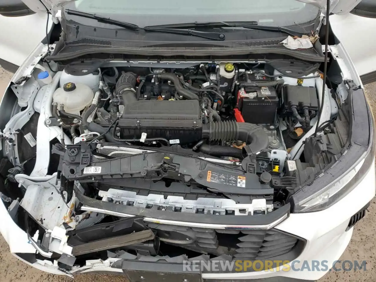 12 fotografías del automóvil dañado 1FMCU0GN7PUB19469 FORD ESCAPE ACT 2023