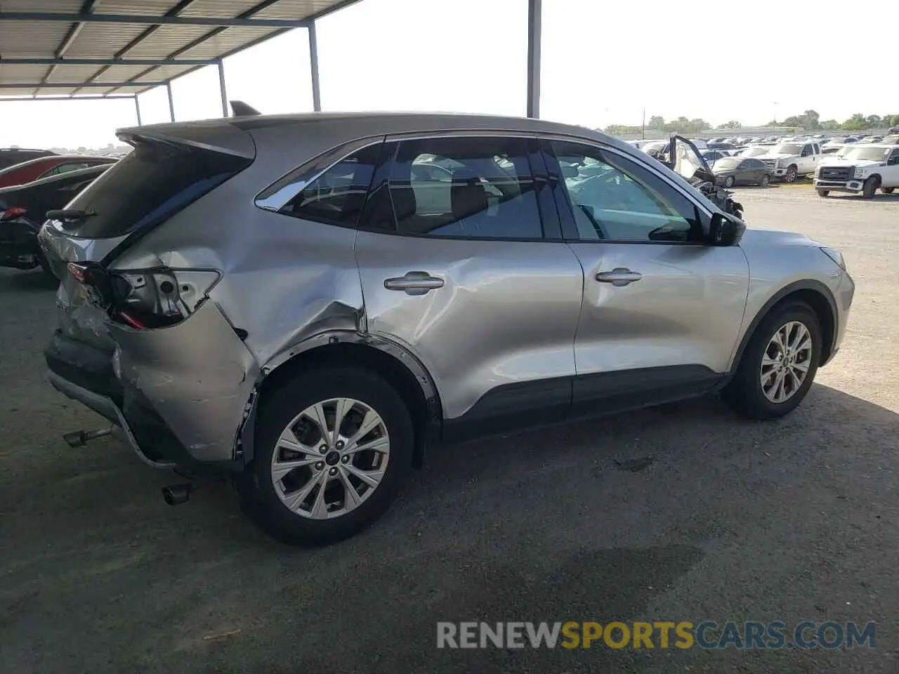 3 fotografías del automóvil dañado 1FMCU0GN8PUA54289 FORD ESCAPE ACT 2023
