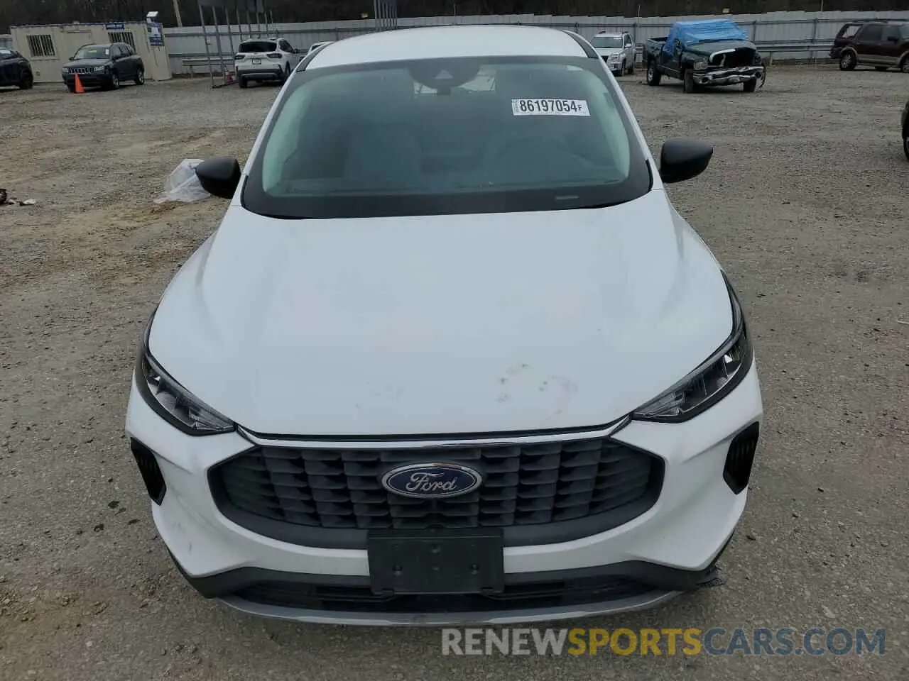 5 fotografías del automóvil dañado 1FMCU0GN9PUB15004 FORD ESCAPE ACT 2023