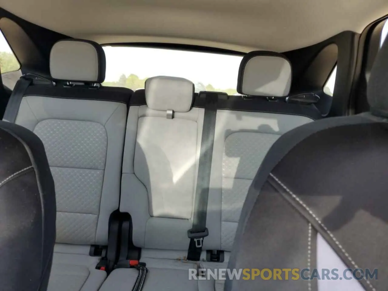 10 fotografías del automóvil dañado 1FMCU0GN9PUB19120 FORD ESCAPE ACT 2023