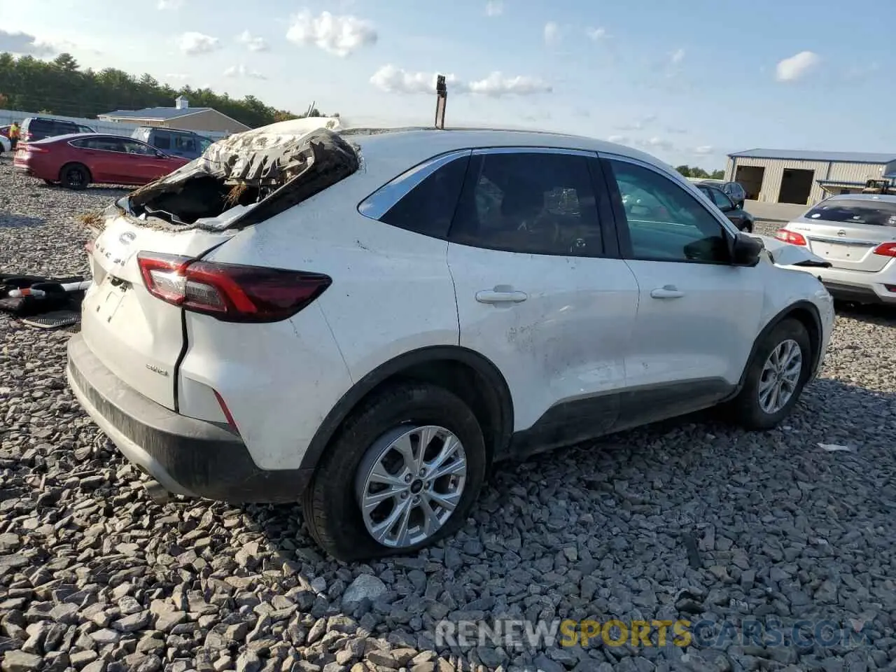 3 fotografías del automóvil dañado 1FMCU9GN0PUB40829 FORD ESCAPE ACT 2023