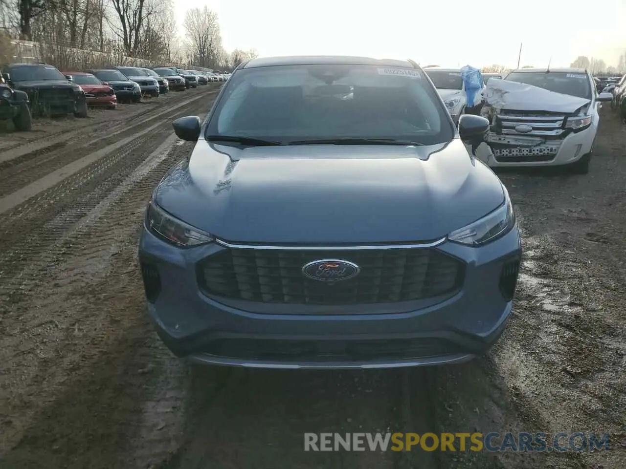 5 fotografías del automóvil dañado 1FMCU9GN2PUB17245 FORD ESCAPE ACT 2023