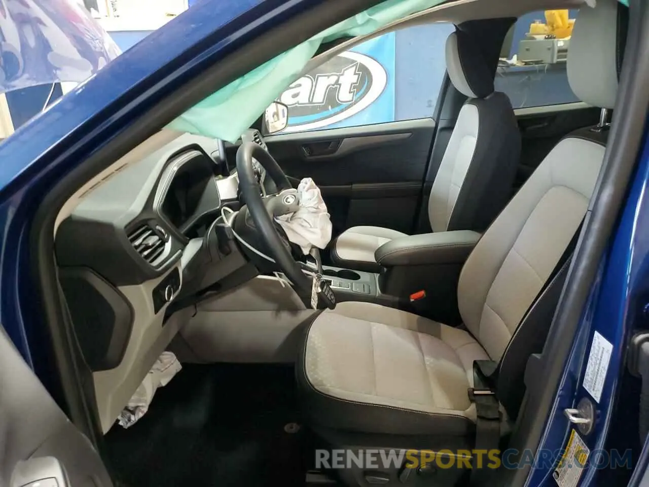 7 fotografías del automóvil dañado 1FMCU9GN3PUB40646 FORD ESCAPE ACT 2023