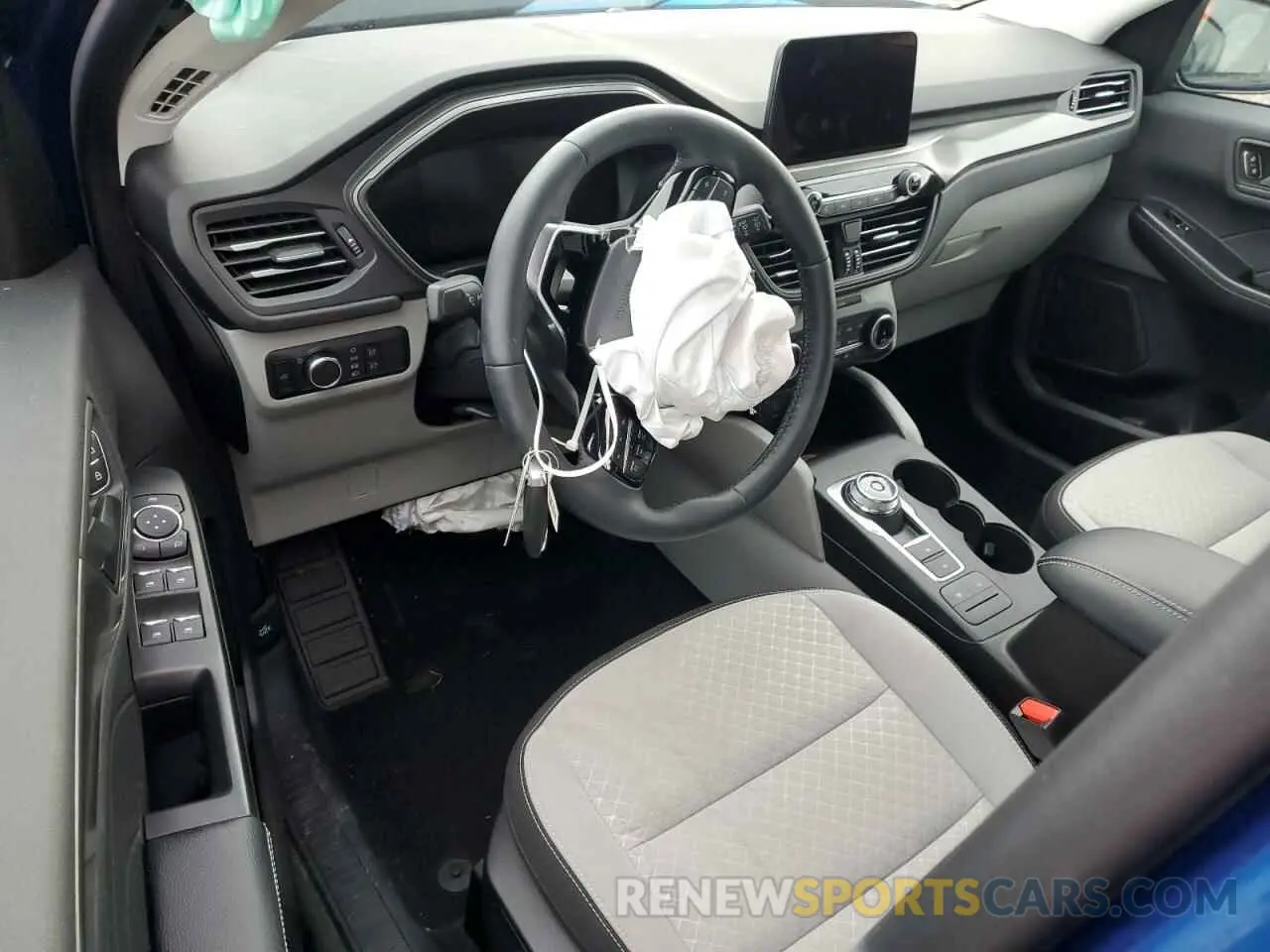 8 fotografías del automóvil dañado 1FMCU9GN3PUB40646 FORD ESCAPE ACT 2023