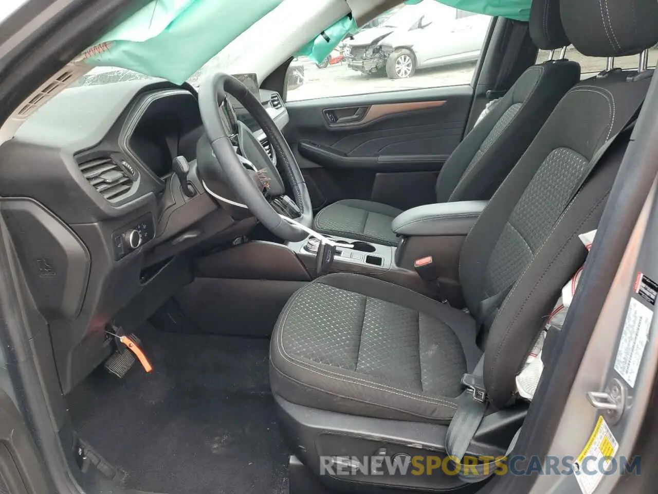 7 fotografías del automóvil dañado 1FMCU9GN5PUB39188 FORD ESCAPE ACT 2023