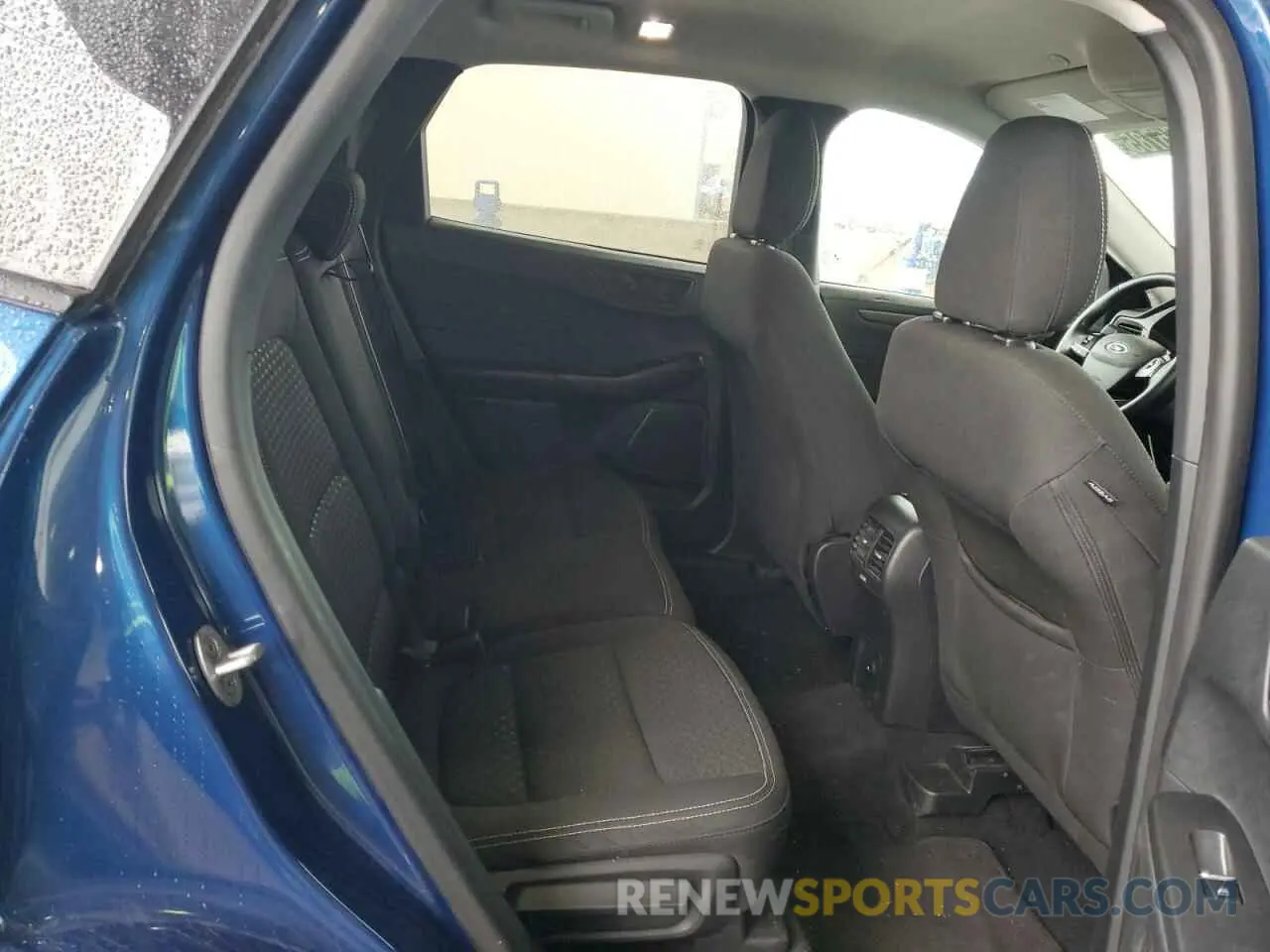 10 fotografías del automóvil dañado 1FMCU9GN6PUA34112 FORD ESCAPE ACT 2023
