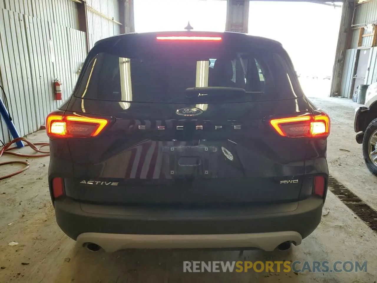 6 fotografías del automóvil dañado 1FMCU9GN7PUA63778 FORD ESCAPE ACT 2023