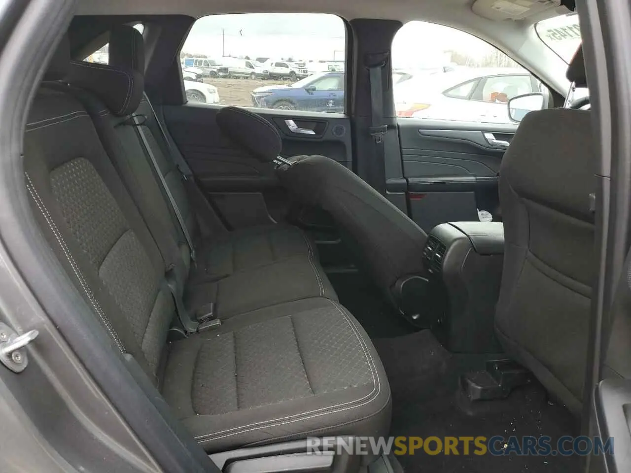 11 fotografías del automóvil dañado 1FMCU9GN7PUB33070 FORD ESCAPE ACT 2023