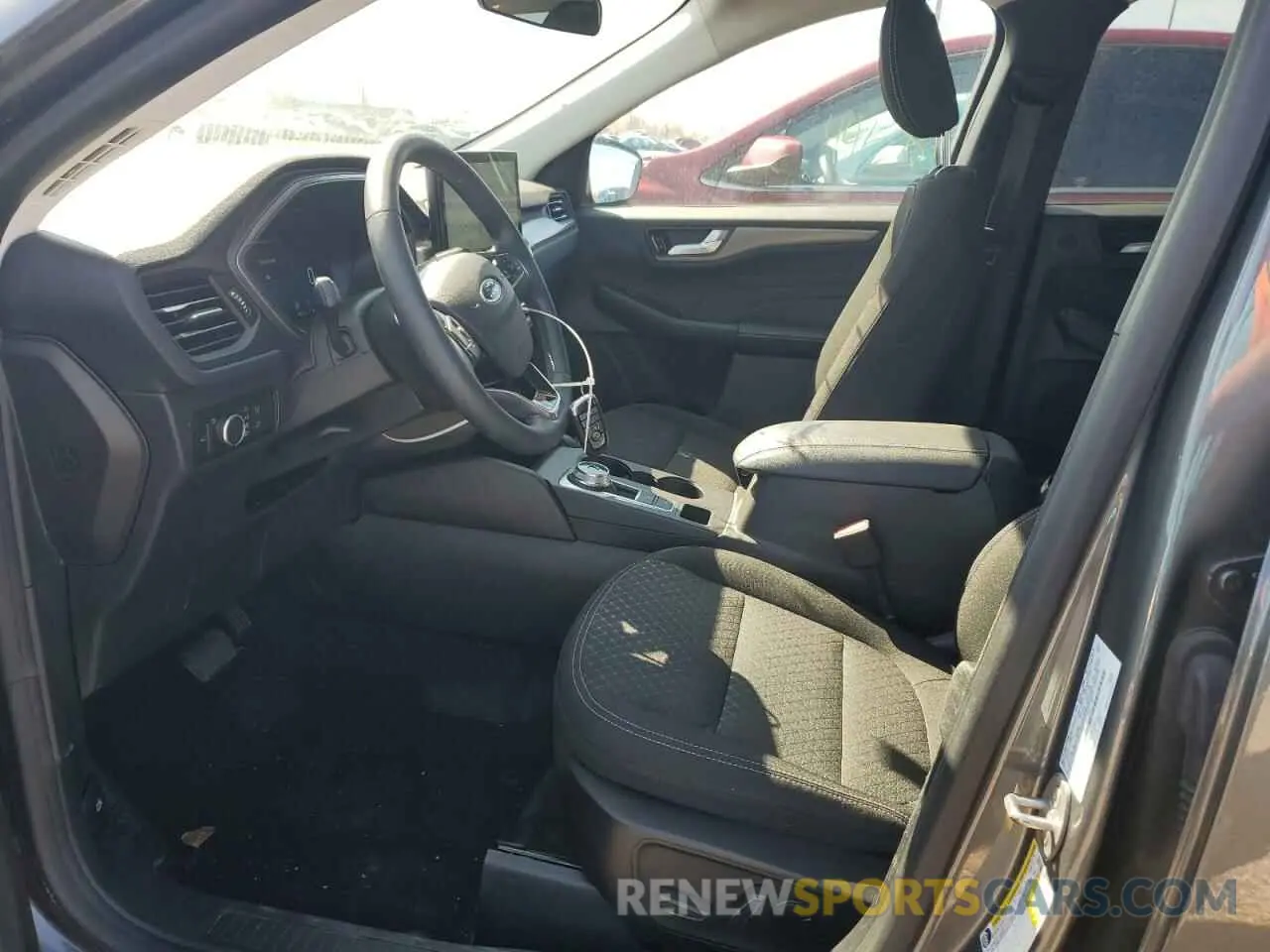7 fotografías del automóvil dañado 1FMCU9GN7PUB33070 FORD ESCAPE ACT 2023