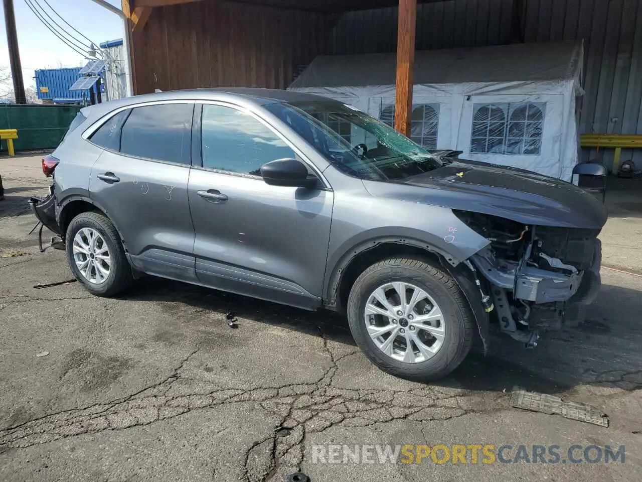 4 fotografías del automóvil dañado 1FMCU9GN9PUA33889 FORD ESCAPE ACT 2023