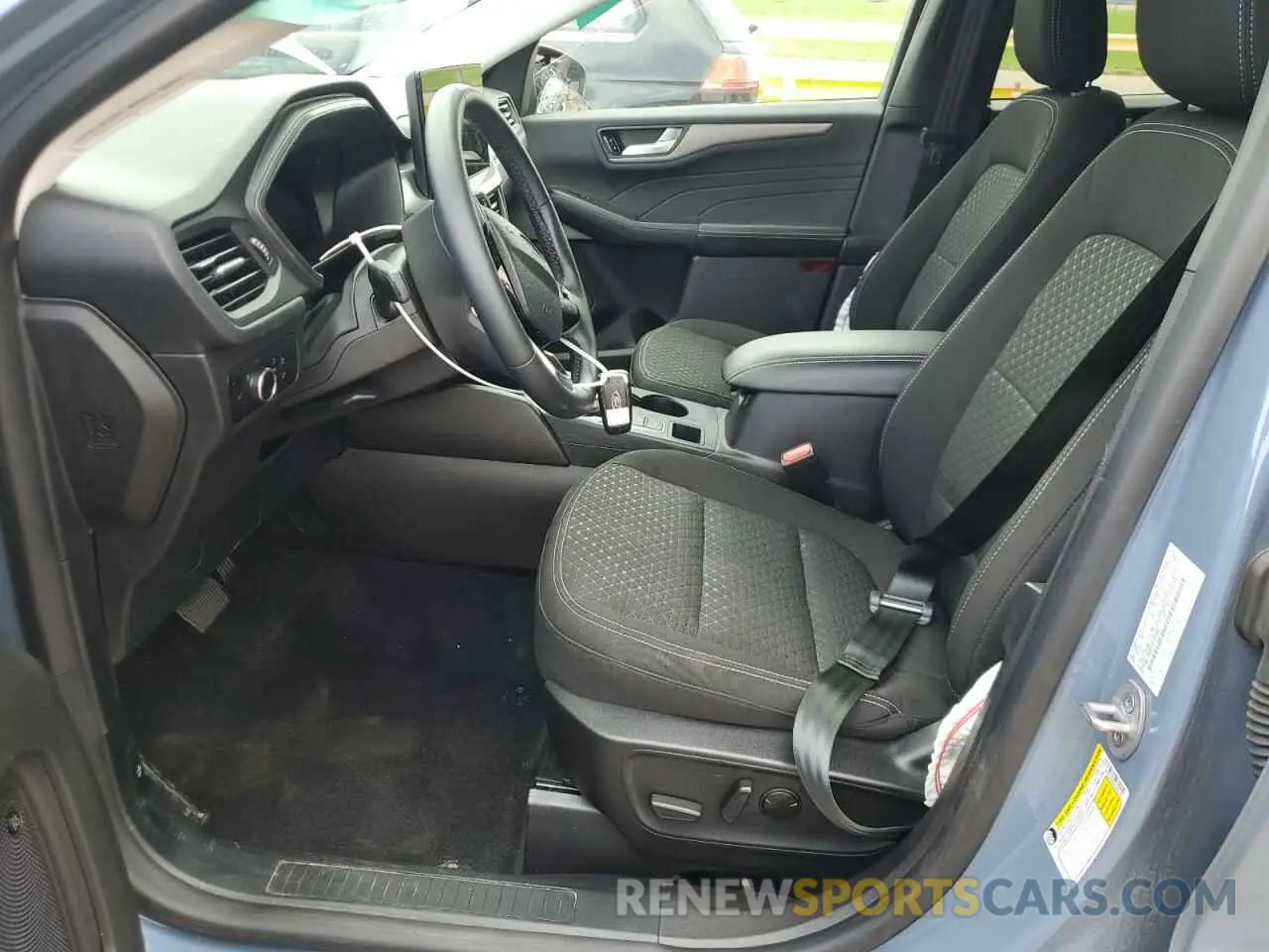 7 fotografías del automóvil dañado 1FMCU9GN9PUA87922 FORD ESCAPE ACT 2023
