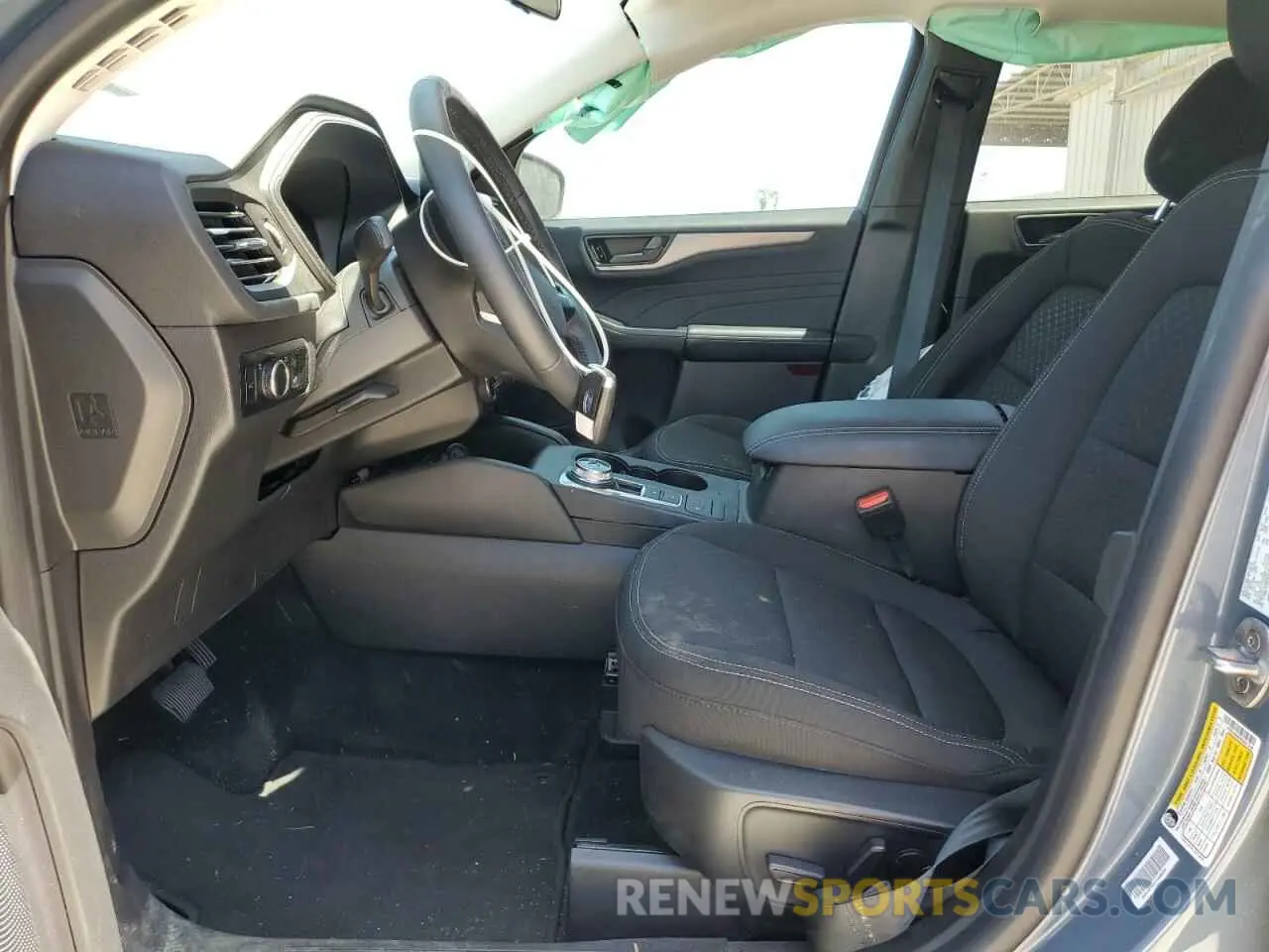 7 fotografías del automóvil dañado 1FMCU0GN0RUA67248 FORD ESCAPE ACT 2024