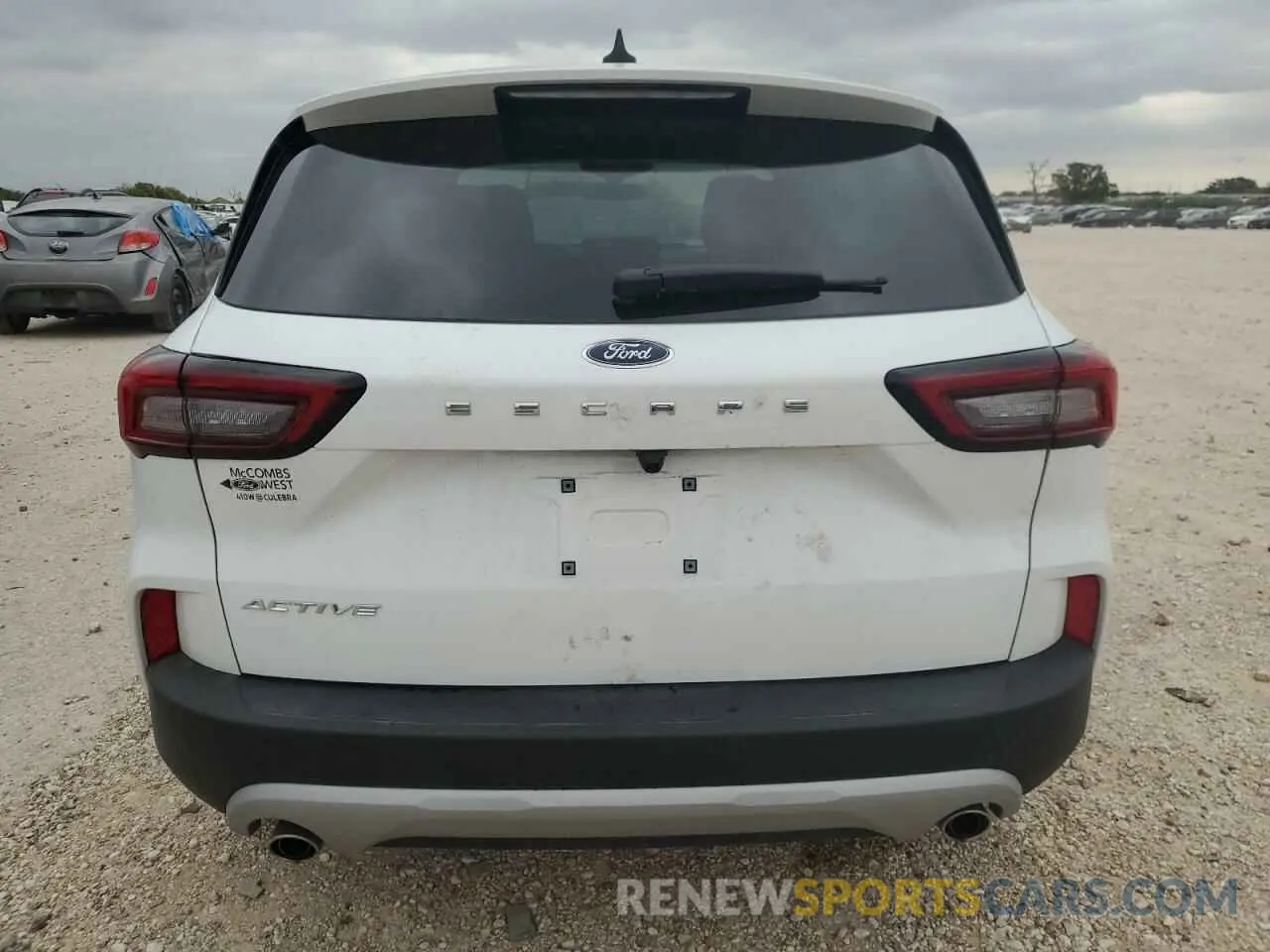 6 fotografías del automóvil dañado 1FMCU0GN0RUA75205 FORD ESCAPE ACT 2024