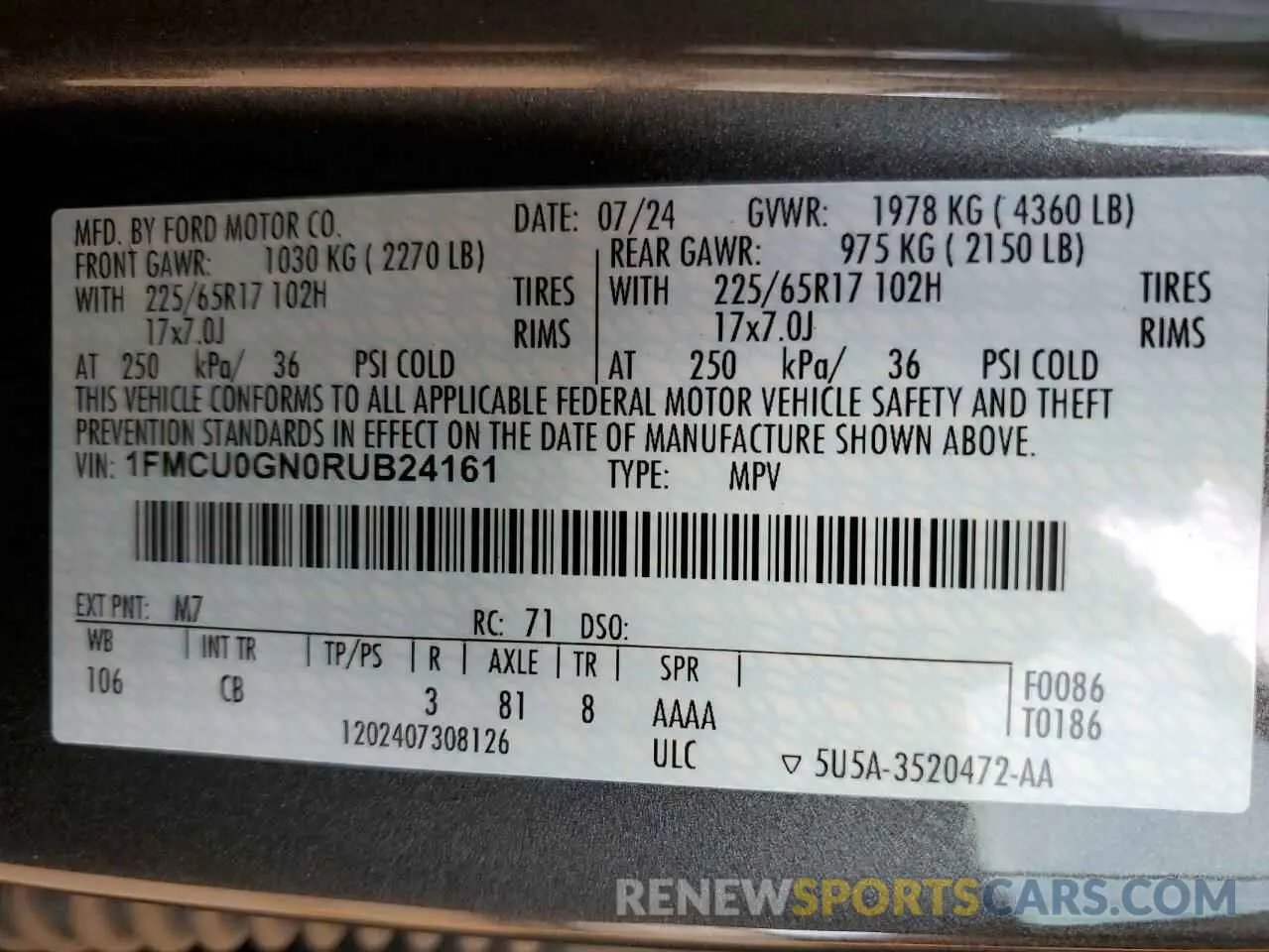 12 fotografías del automóvil dañado 1FMCU0GN0RUB24161 FORD ESCAPE ACT 2024