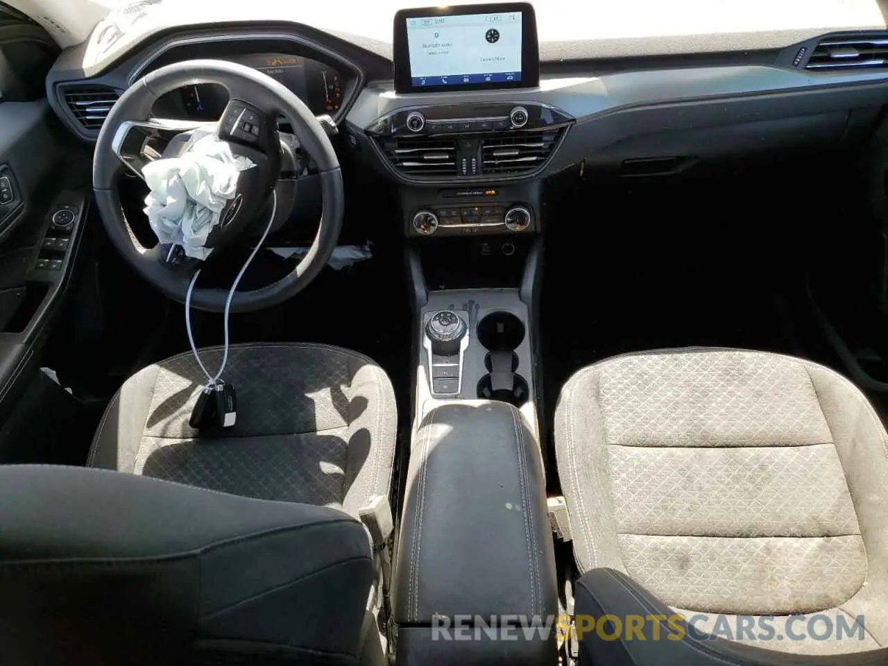 8 fotografías del automóvil dañado 1FMCU0GN1RUB05442 FORD ESCAPE ACT 2024