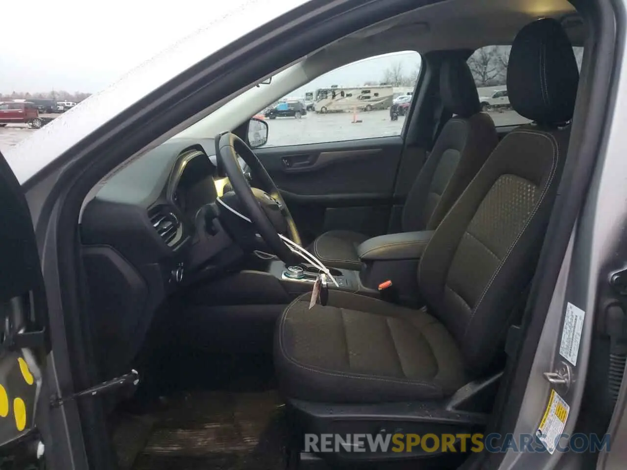 7 fotografías del automóvil dañado 1FMCU0GN1RUB06283 FORD ESCAPE ACT 2024