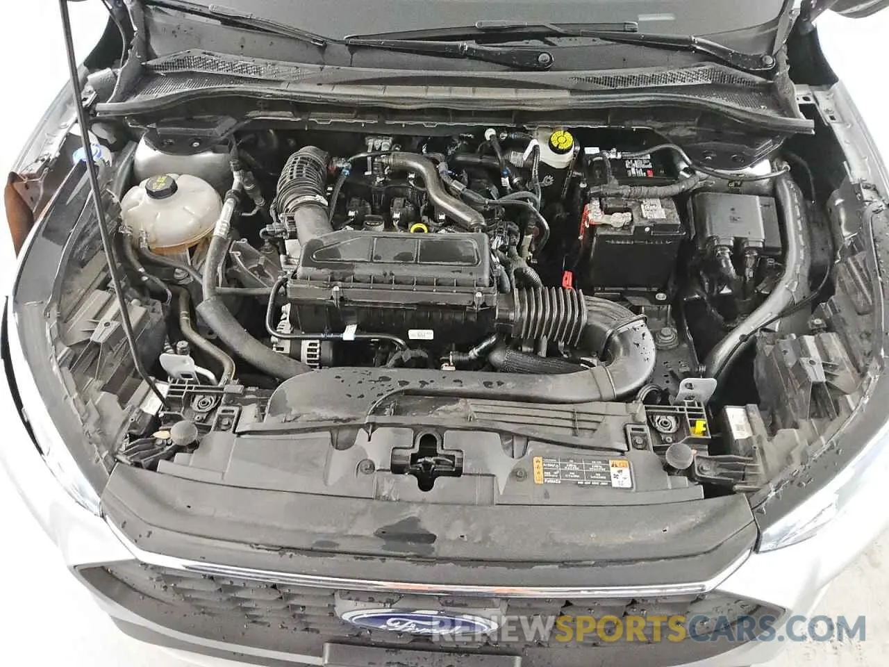 12 fotografías del automóvil dañado 1FMCU0GN4RUA72856 FORD ESCAPE ACT 2024