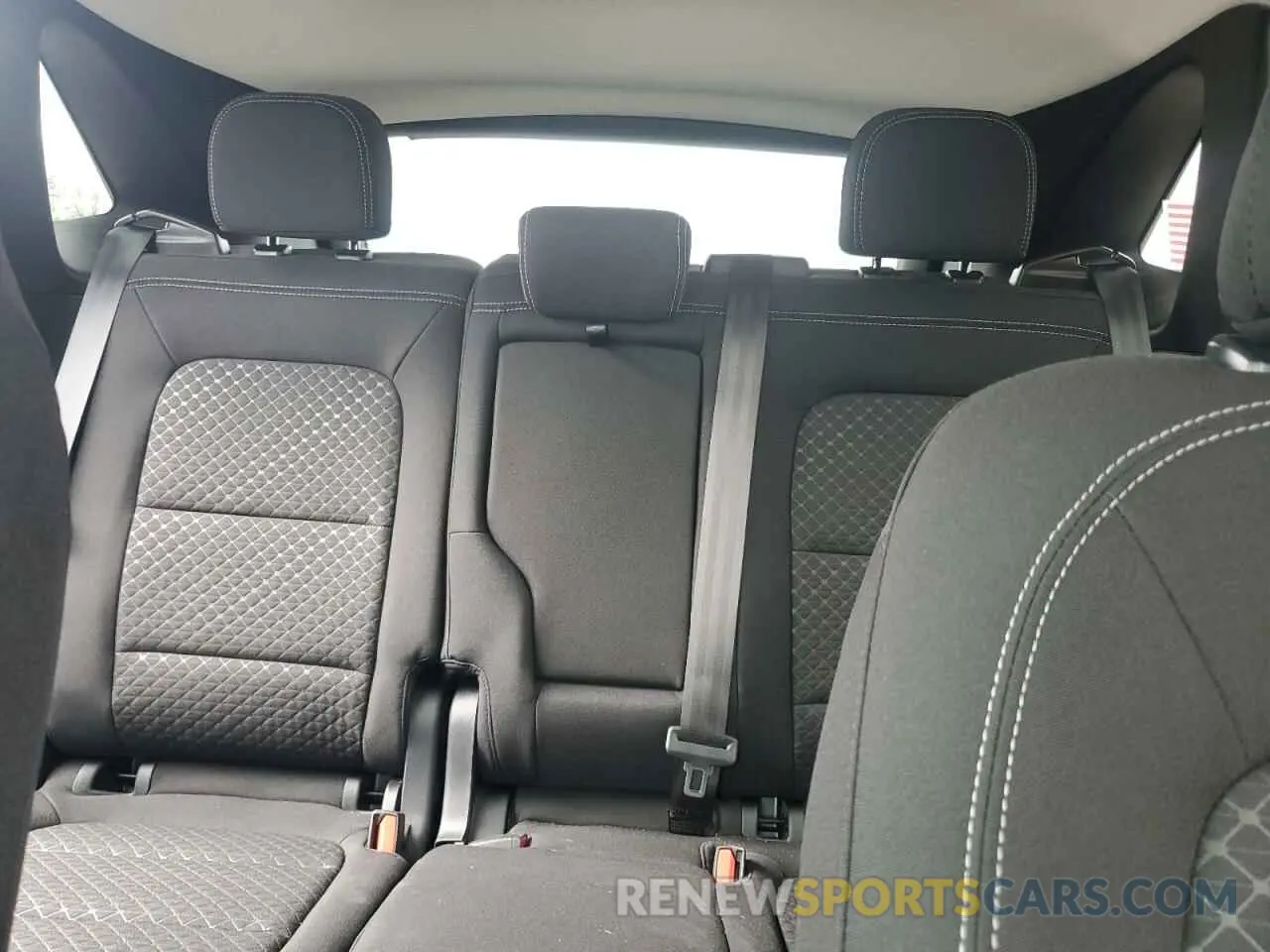 10 fotografías del automóvil dañado 1FMCU0GN5RUA40532 FORD ESCAPE ACT 2024