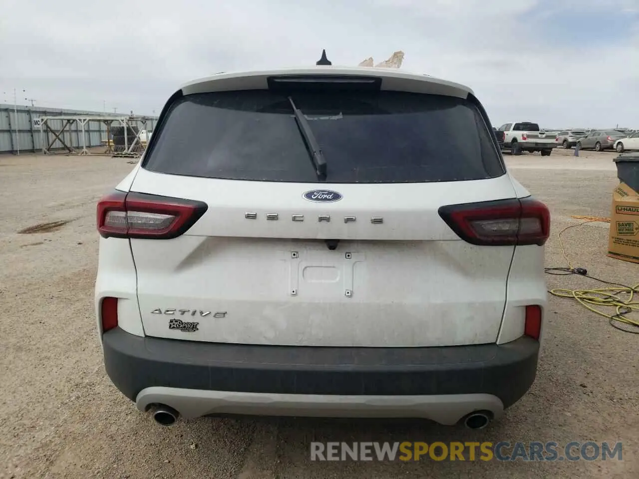 6 fotografías del automóvil dañado 1FMCU0GN5RUA72879 FORD ESCAPE ACT 2024