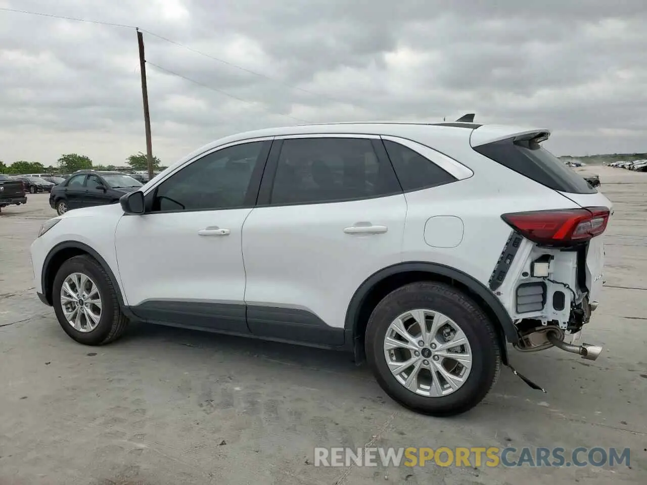 2 fotografías del automóvil dañado 1FMCU0GN5RUA97717 FORD ESCAPE ACT 2024