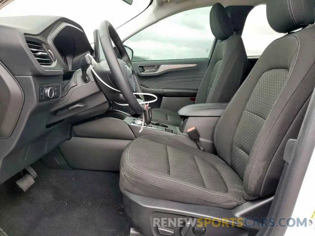 7 fotografías del automóvil dañado 1FMCU0GN5RUA97717 FORD ESCAPE ACT 2024
